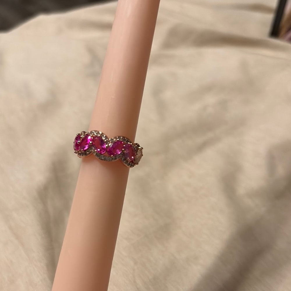Pink Gemstone Ring - Picture 5 of 5